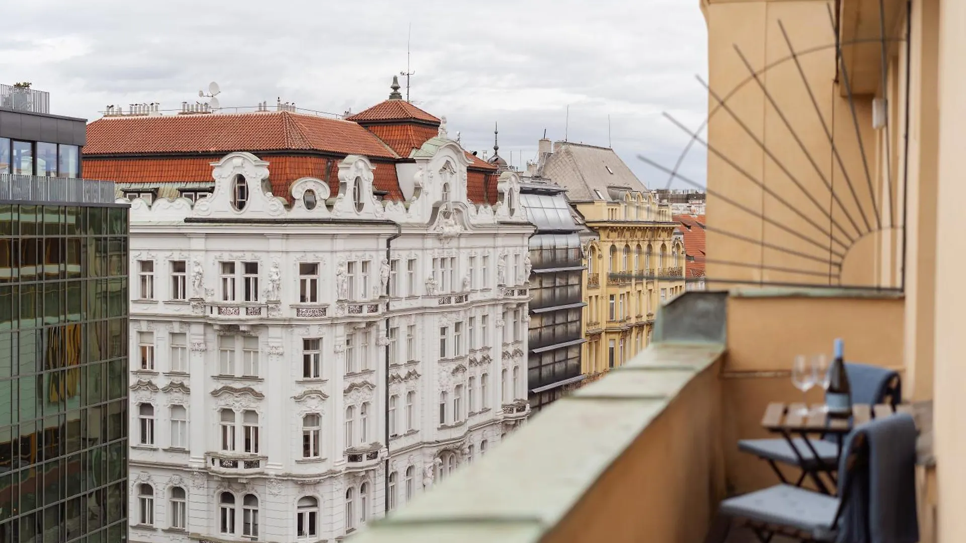 Louvre - Cozy City Center Apartment With Balcony Prague 0*,
